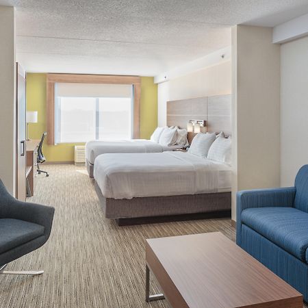 Holiday Inn Express & Suites - Belleville By Ihg Экстерьер фото