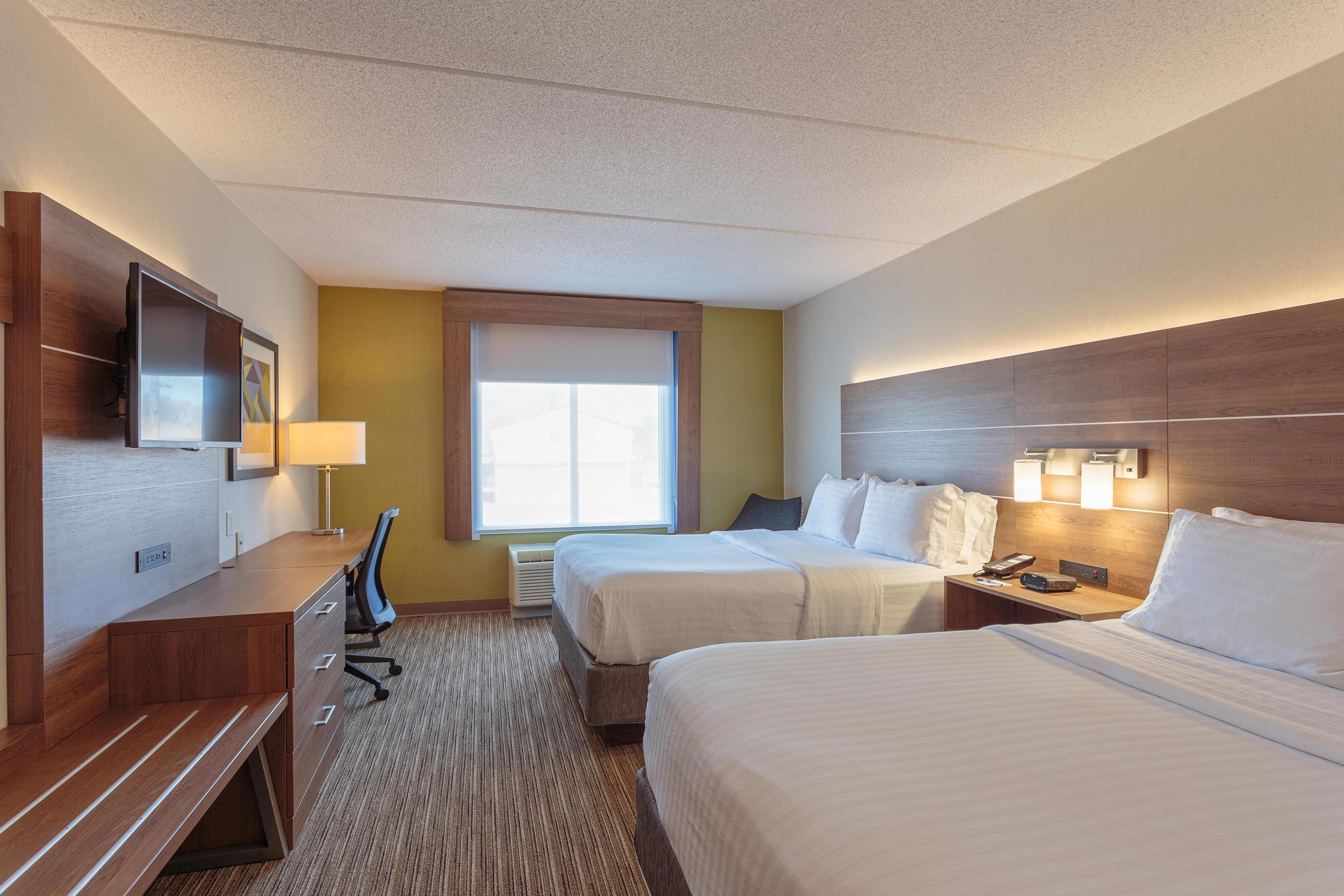 Holiday Inn Express & Suites - Belleville By Ihg Экстерьер фото