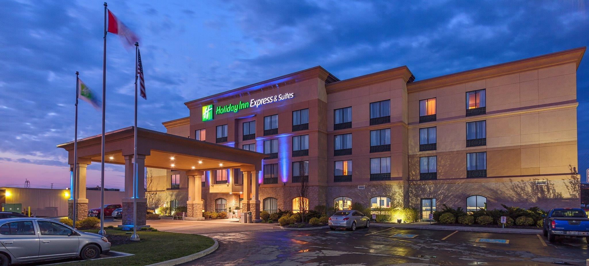 Holiday Inn Express & Suites - Belleville By Ihg Экстерьер фото