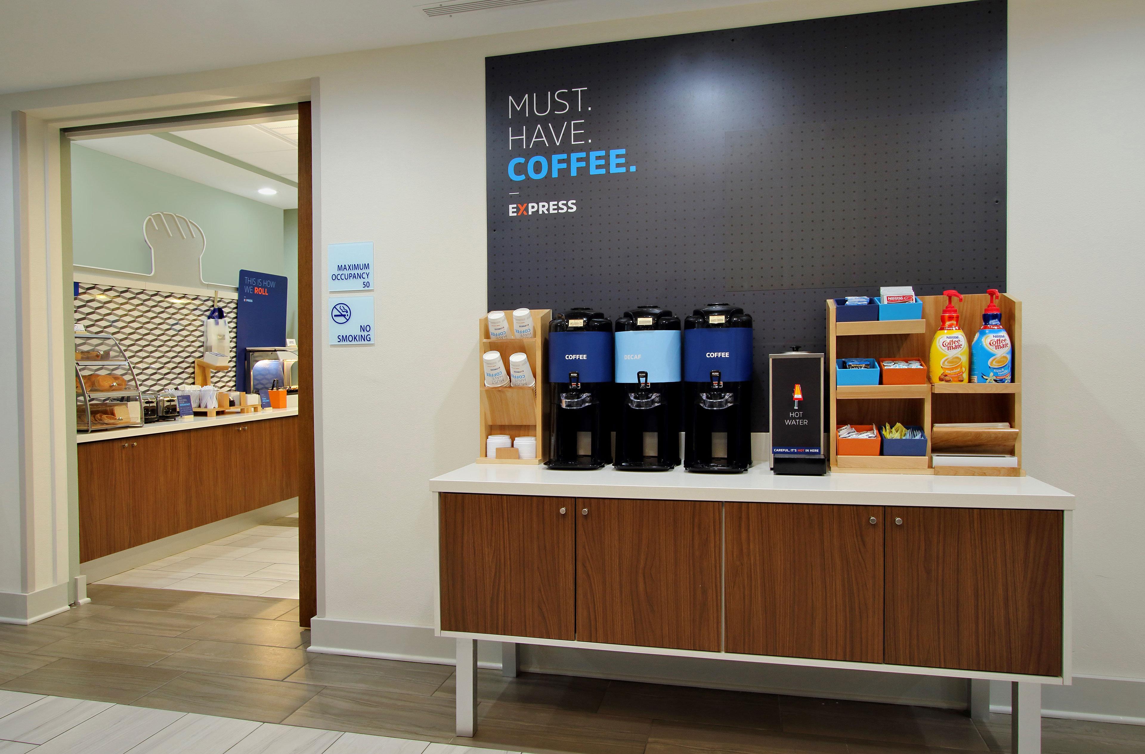 Holiday Inn Express & Suites - Belleville By Ihg Экстерьер фото