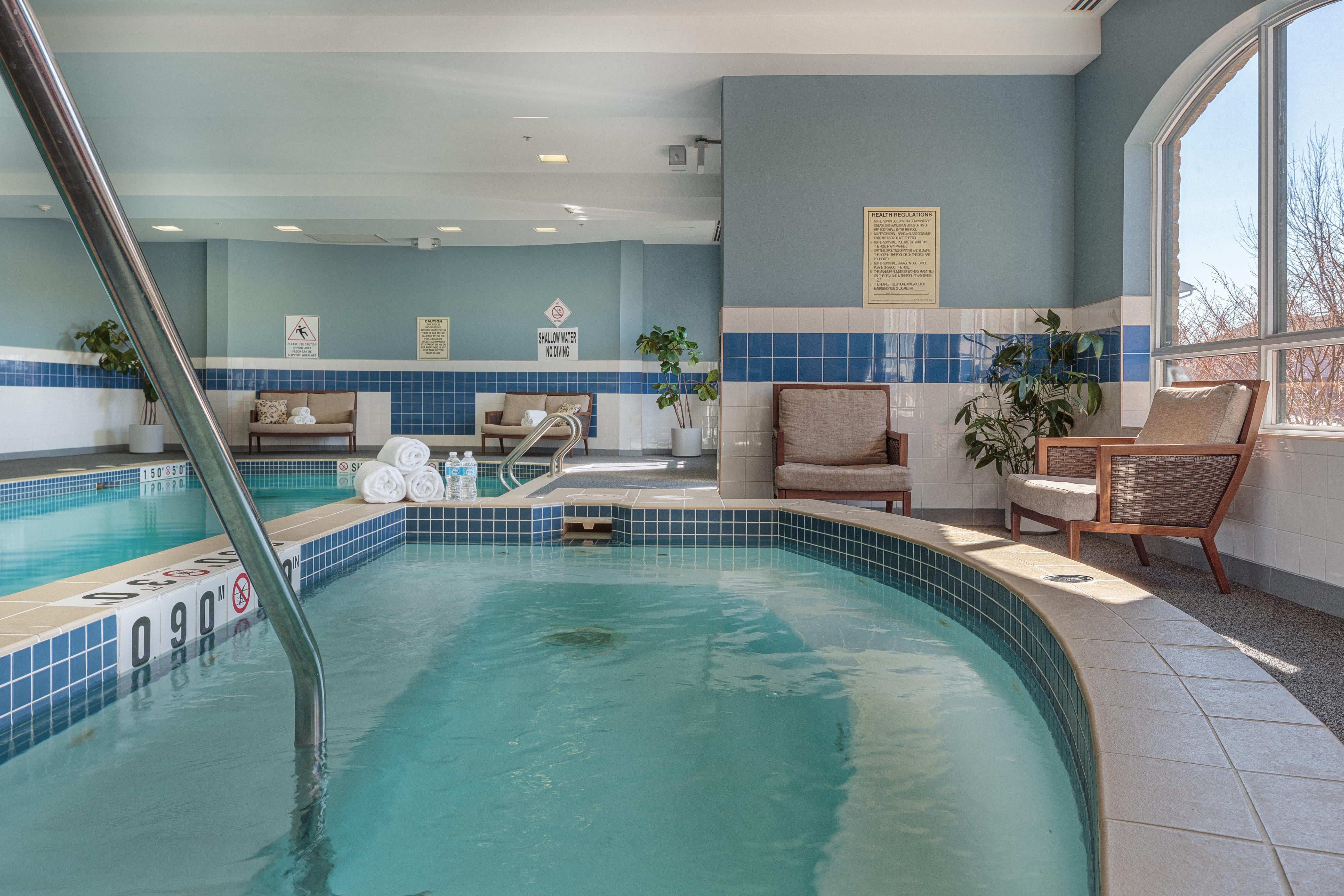 Holiday Inn Express & Suites - Belleville By Ihg Экстерьер фото