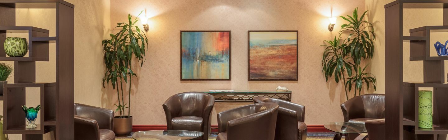 Holiday Inn Express & Suites - Belleville By Ihg Экстерьер фото